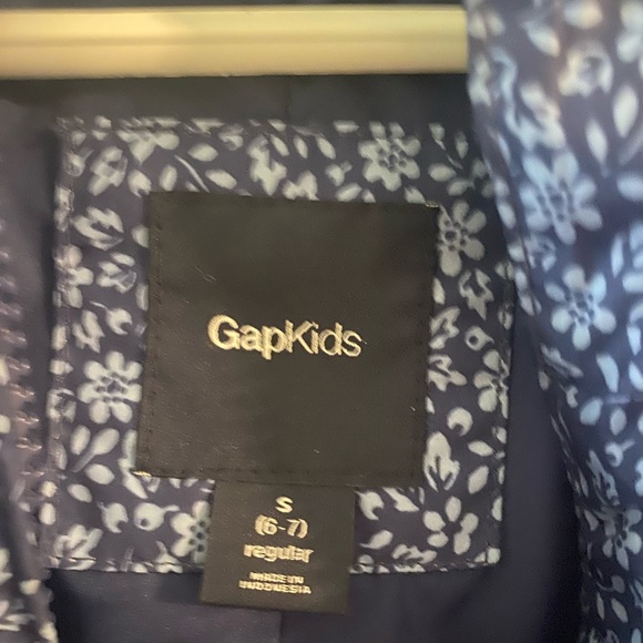 Gap Puffer Vest - Picture 3 of 3